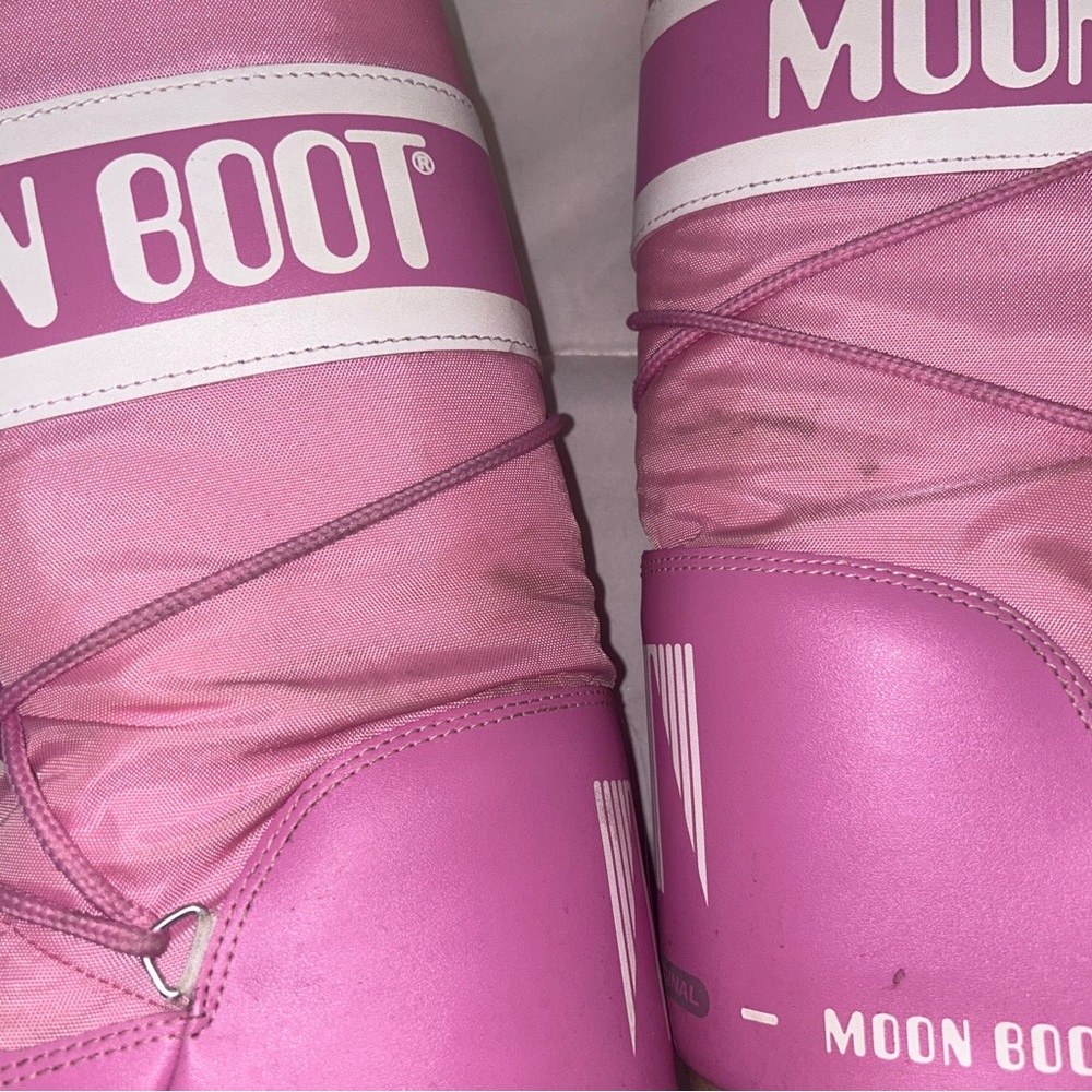 Pink Icon Moon Boots - Picture 4 of 10